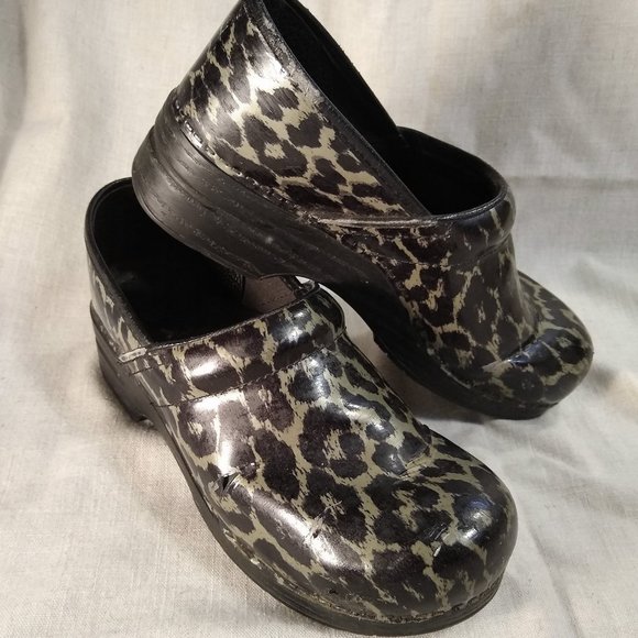 Dansko Silver Leopard Patent Leather womens clogs, size 42 - Picture 2 of 7